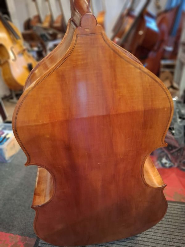 Rumensk kontrabass (3/4)