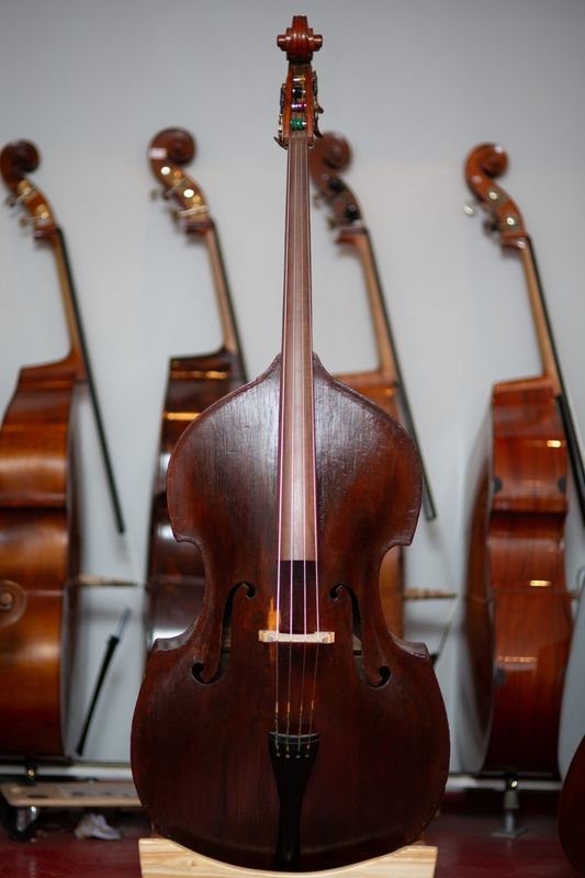 Rumensk kontrabass (3/4) - semi-gloss svart