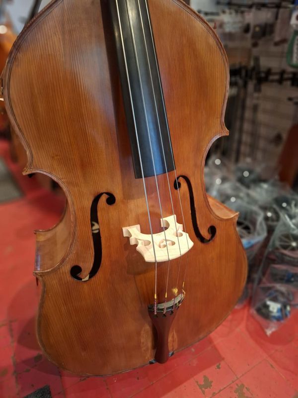 Rumensk kontrabass (3/4)